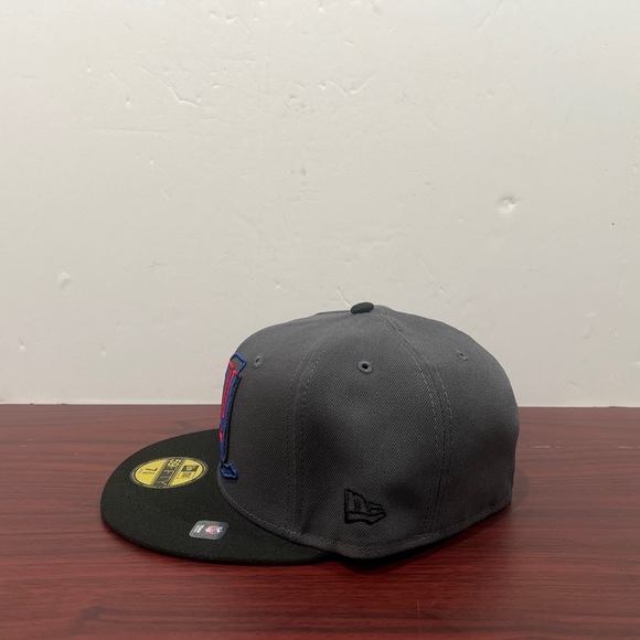 New Era, 59Fifty Fitted Hat, New York Giants, Grey, Black, Blue & Red - Picture 6 of 11